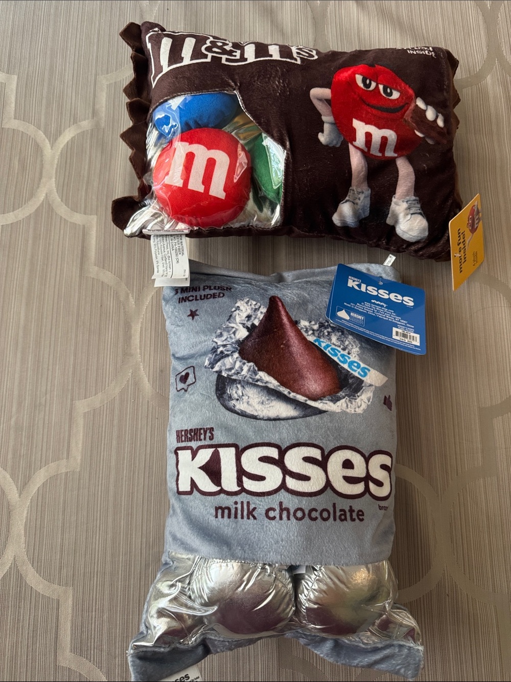 NWT M&M's and Hershey's Kids Plush Candy pillow Set mini plush inside
